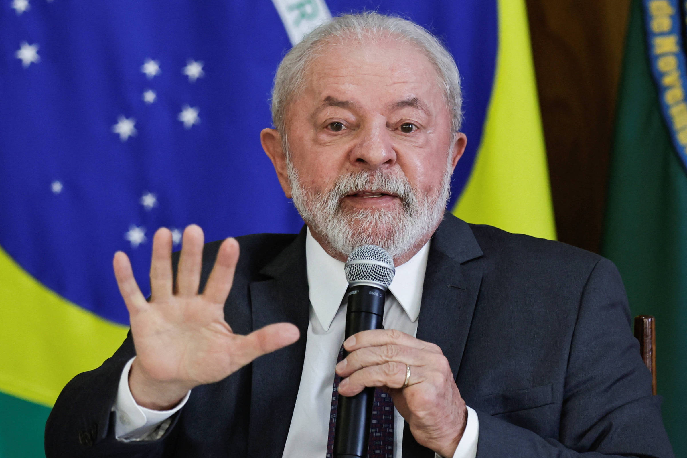 Lula recicla programas do passado nos 100 dias, mas trava em novas promessas