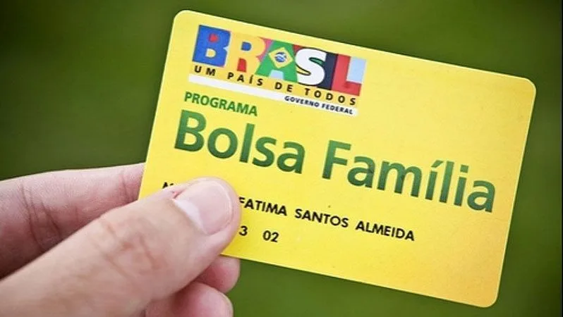 Governo bloqueia 1,2 milhão de beneficiários do Bolsa Família por inconsistências