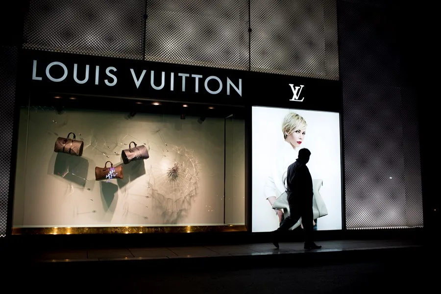 Setor de luxo impulsiona bolsas na Europa, mercado na França atinge novo recorde