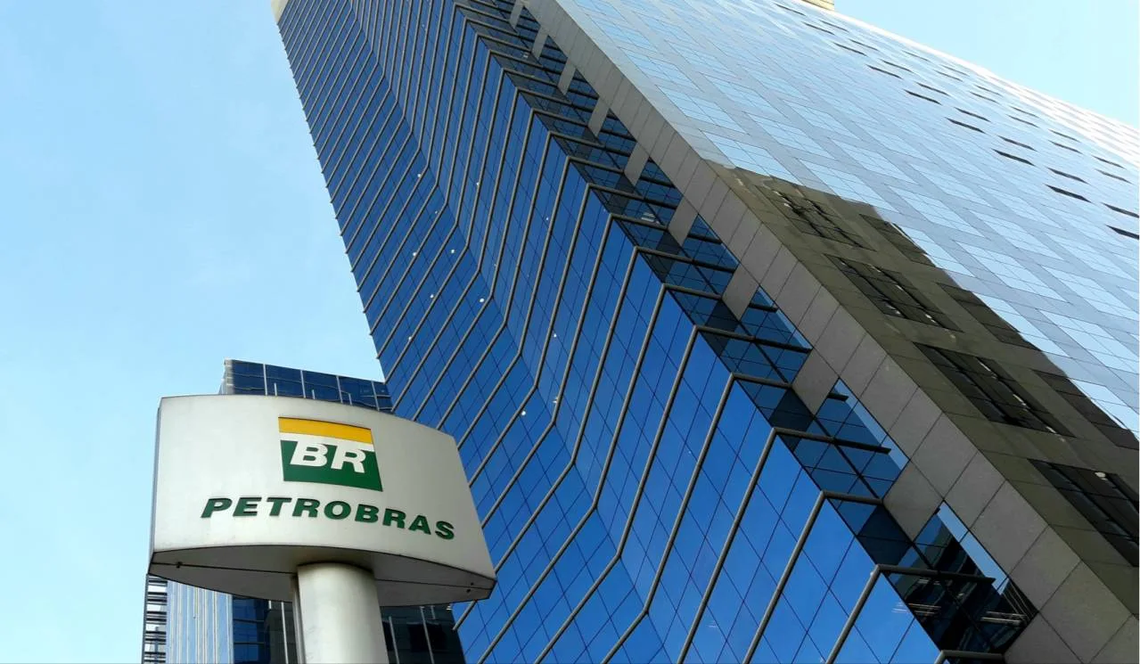Petrobras (PETR4) retomará produção no campo Fazenda Bálsamo; dividendos do Carrefour (CRFB3) e produção da 3R (RRRP3) no radar