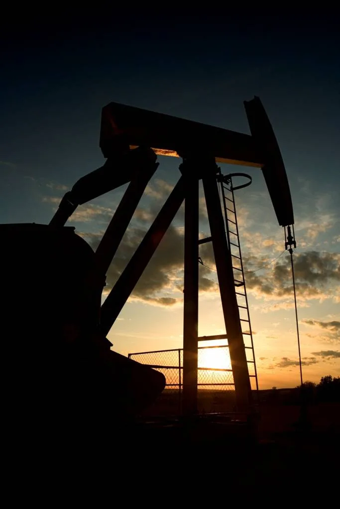 Estoques de petróleo nos EUA sobem 597 mil barris na semana, revela DoE