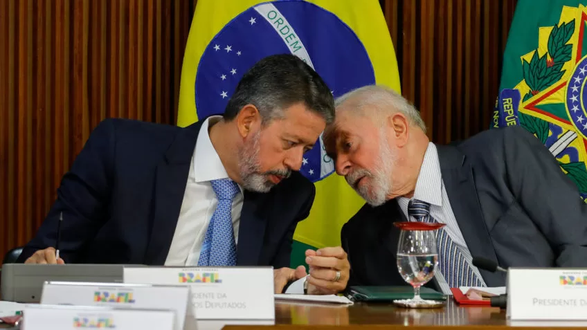 Lula entra em caso Braskem e se reunirá com políticos de Alagoas