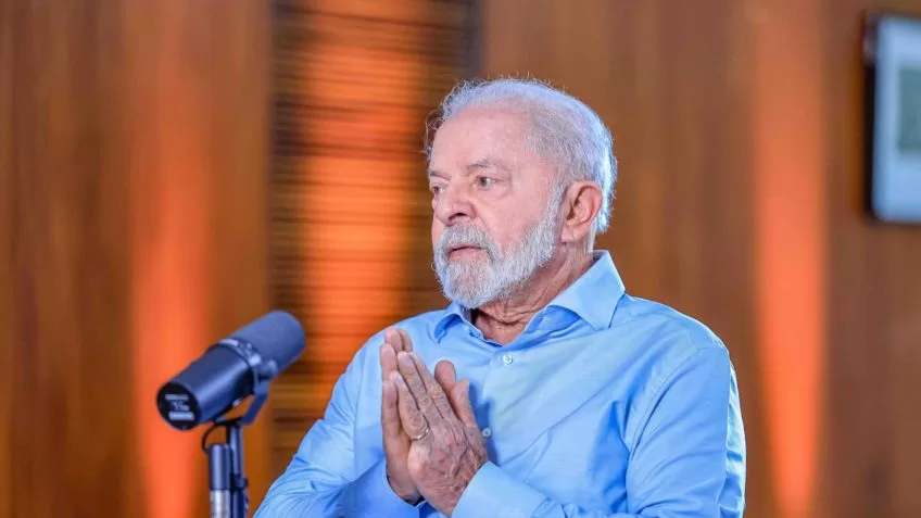 Lula mantém baixa audiência com 117,5 mil views simultâneos em 20 lives