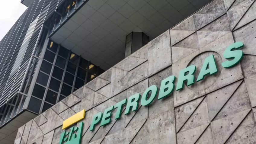 Petrobras arremata 29 blocos em leilão de petróleo da ANP