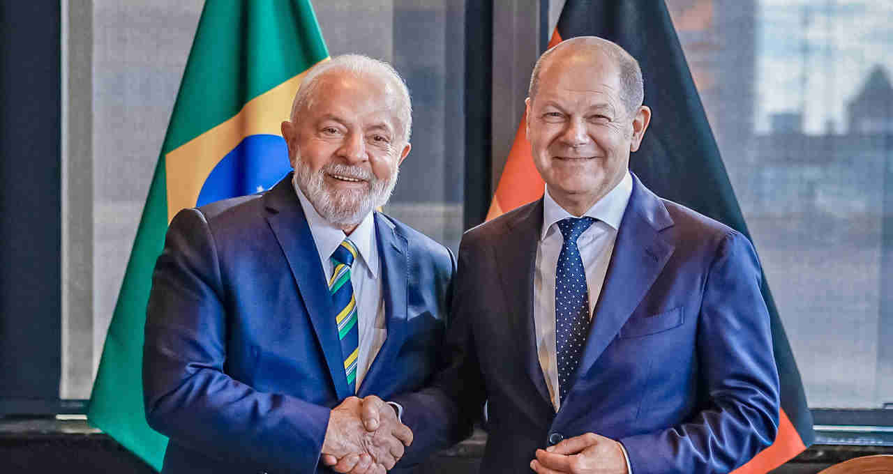 Lula vai a Berlim para primeira cúpula entre Brasil e Alemanha em oito anos