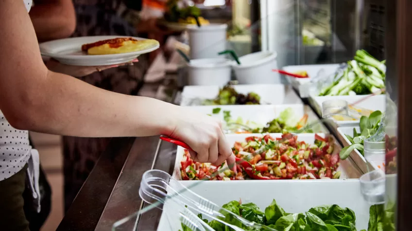 Restaurantes devem faturar 7% a mais com festas de fim de ano