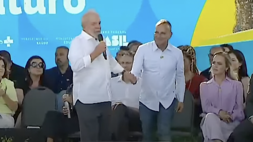 Lula diz que se apaixonou “à 1ª vista” por prefeito e ex-ministra