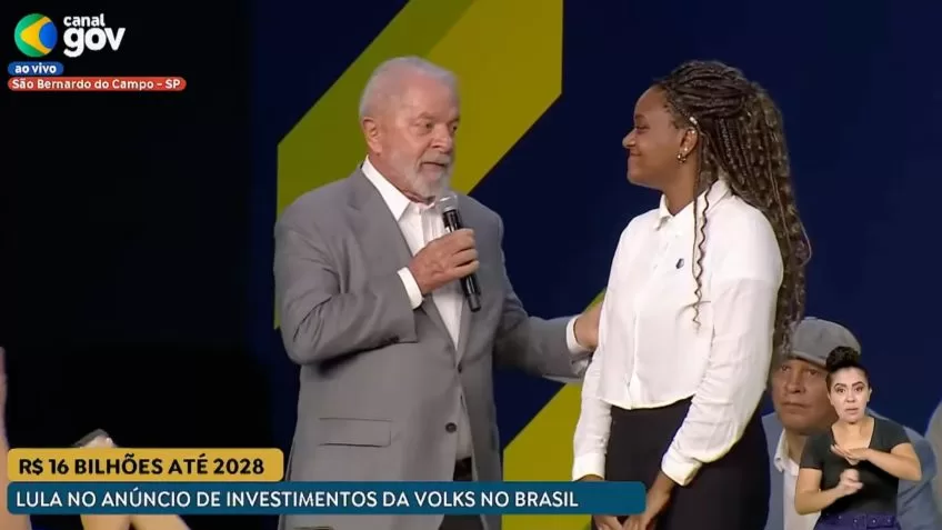 Lula é denunciado por dizer que jovem negra “gosta de um batuque”