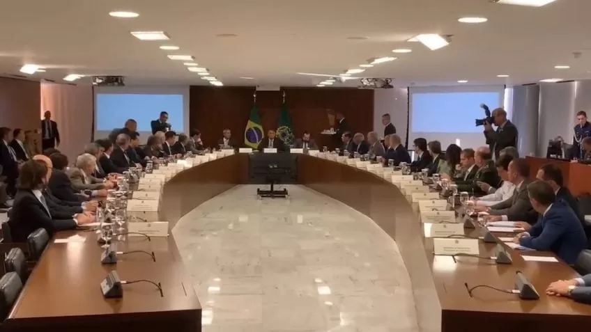 Saiba quem estava na reunião de Bolsonaro usada pela Tempus Veritatis