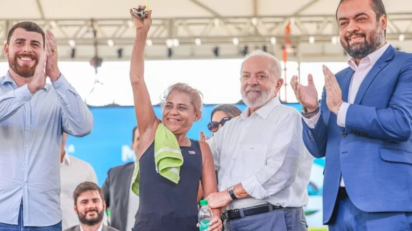 “Quem tem bom emprego não precisa do governo”, diz Lula