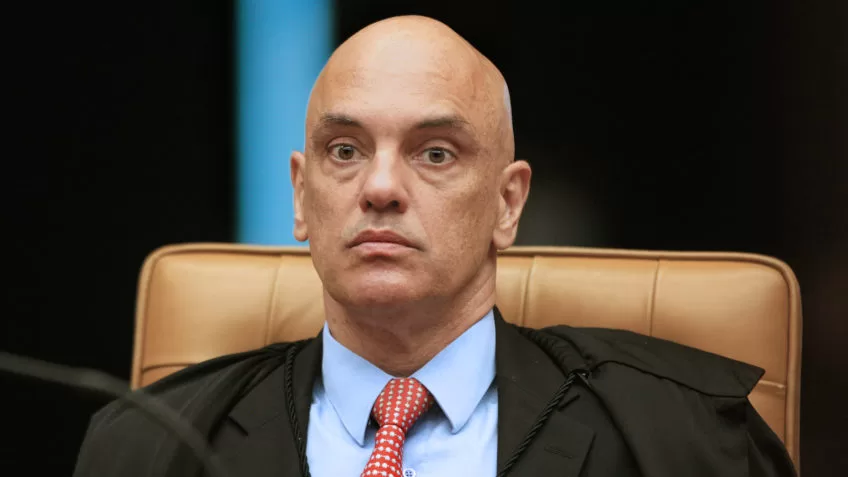 Moraes proíbe advogados de bolsonaristas de conversar entre si