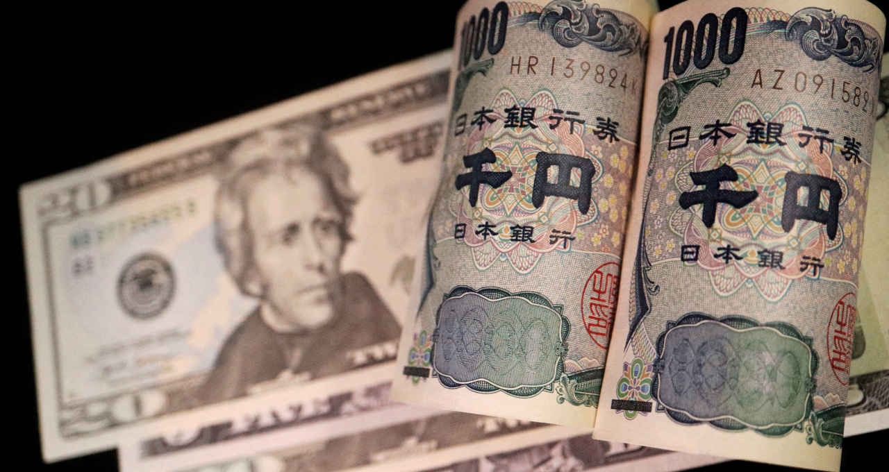 Dólar sobe e desbanca iene pela primeira vez em 34 anos; o que esperar do Ibovespa (IBOV)