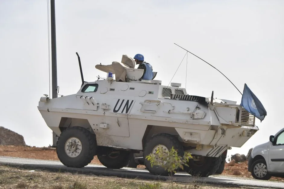 Ataque israelense no Líbano atinge veículo com membros da ONU, dizem fontes