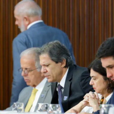 Mesmo com silêncio de Lula, 8 dos 38 ministros lembram 60 anos do golpe