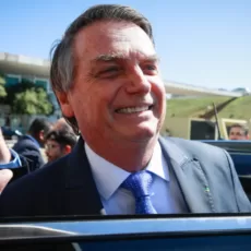 Bolsonaro confirma visita a mais 2 municípios nesta semana