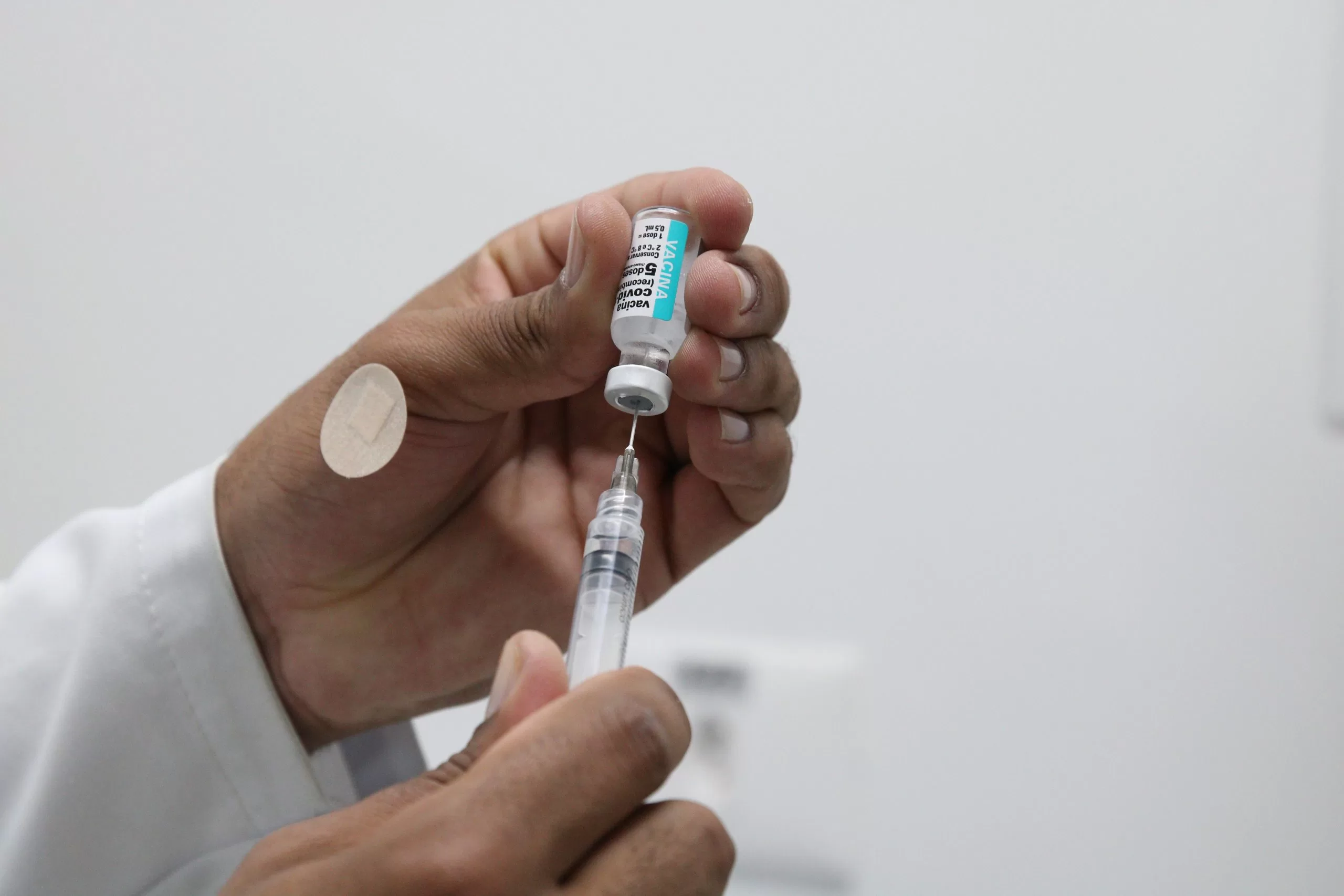 Vacinação contra o HPV ainda não atinge índices esperados no Brasil