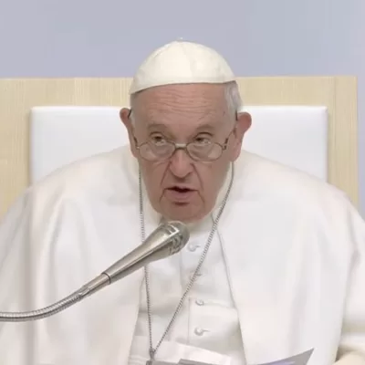 Papa Francisco pede fim do conflito na Palestina