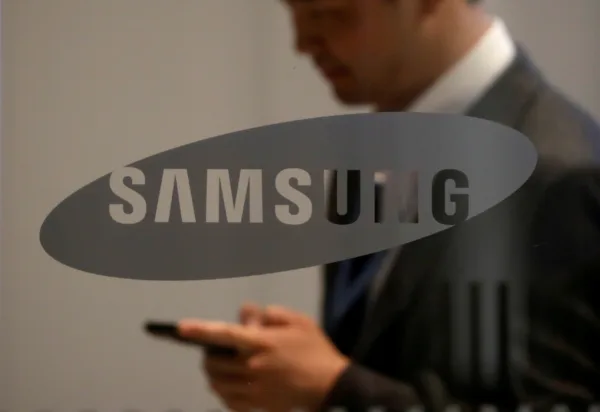 Samsung terá semana de 6 dias de trabalho para executivos, diz jornal coreano