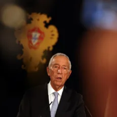 Governo de Portugal contraria presidente e rejeita pagamento por legado colonial