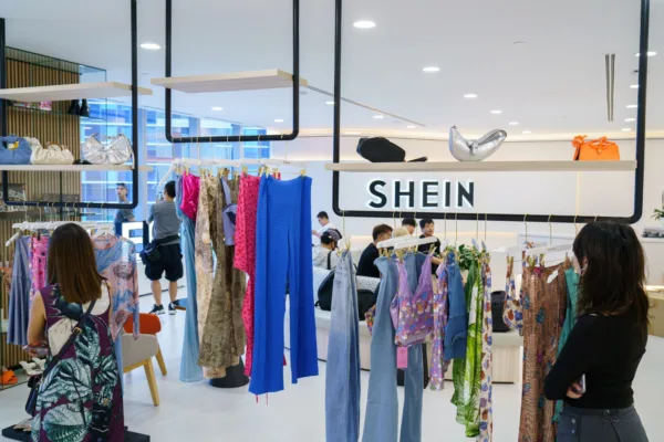 Shein terá que enfrentar regras mais rígidas para manter vendas na Europa