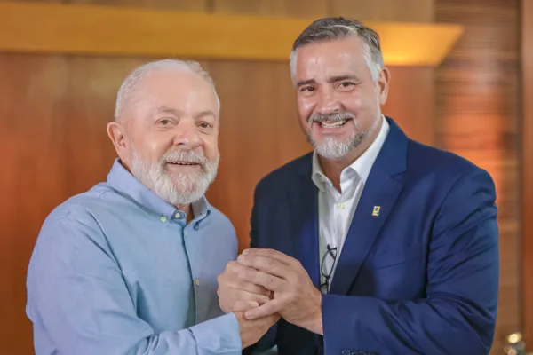 Ministro reclama de manchetes e diz que fala de Lula sobre Haddad foi “brincadeira”