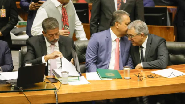 Padilha e Rui Costa se reúnem com vice-líderes para tratar de vetos