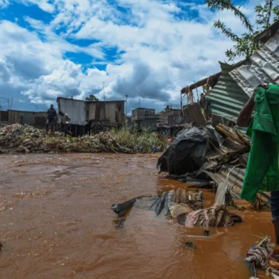 Rompimento de barragem e fortes chuvas no Quênia deixam ao menos 71 mortos