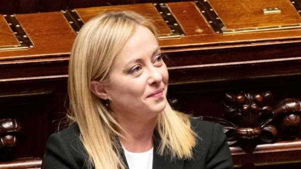 Primeira-ministra da Itália anuncia candidatura para o Parlamento Europeu