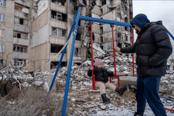 Rússia e Ucrânia fazem acordo para repatriar 48 crianças deslocadas pela guerra