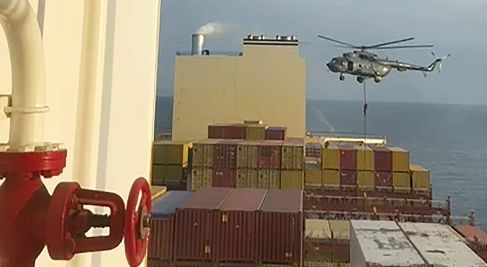 Marinha do Irã apreende navio ligado a Israel em escalada de tensão na região