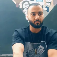 Rapper iraniano é condenado à morte por incitar protestos contra governo