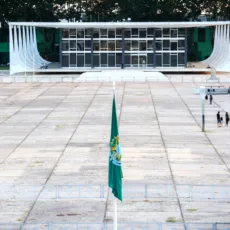 Governo divulga edital para restaurar Praça dos Três Poderes