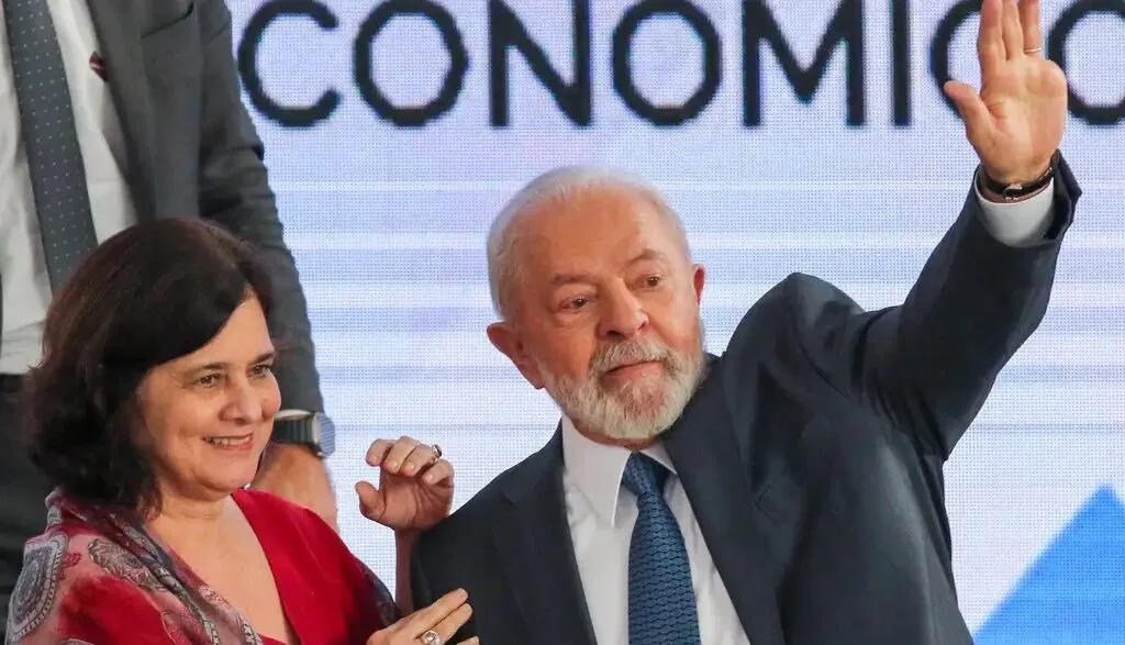 Dengue: Lula gasta menos do que Bolsonaro com campanhas