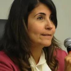 De executiva a ex-CFO da Petrobras: Conheça a trajetória de Andrea Almeida, uma das mulheres mais poderosas do mundo