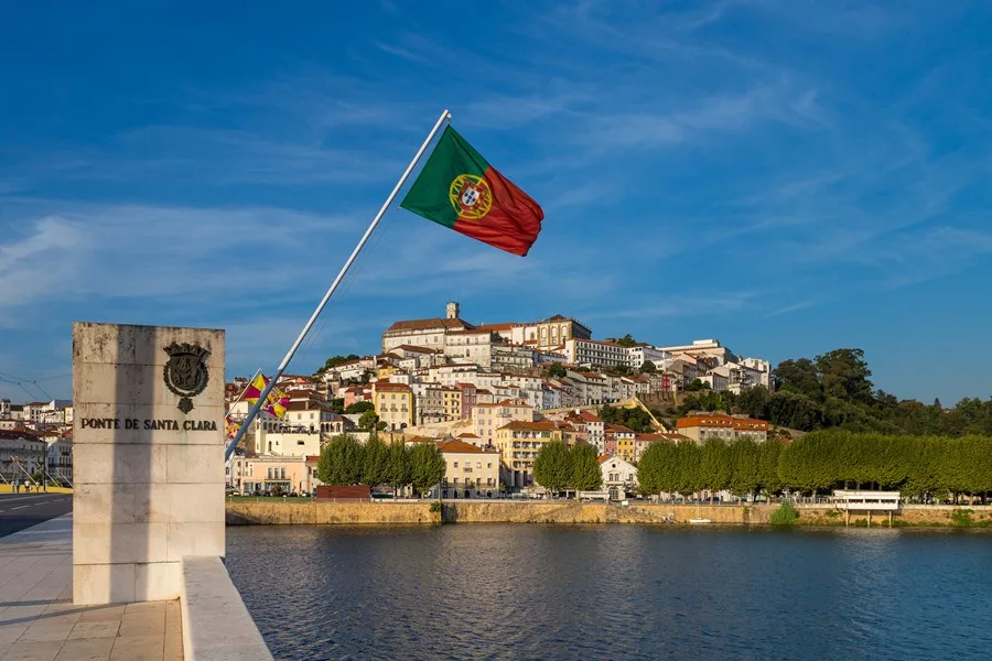 Por que estrangeiros ganharam mais facilidades em obter cidadania portuguesa?