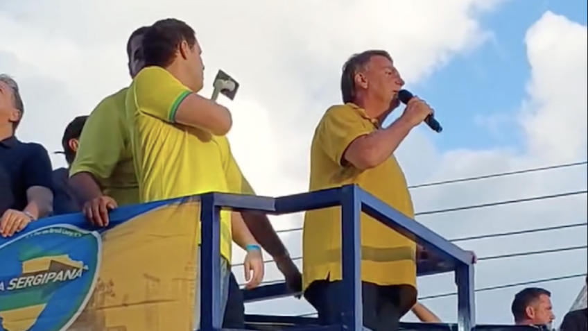 Voltaremos e não desistiremos do Brasil, diz Bolsonaro em Aracaju