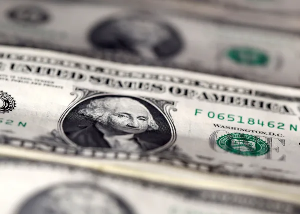 Dólar hoje fecha em baixa, a R$ 5,168, com dados dos EUA e Campos Neto no radar