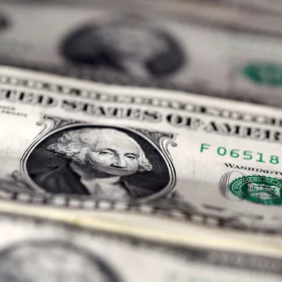 Dólar hoje fecha em baixa, a R$ 5,16, com novo ajuste e dados dos EUA no radar