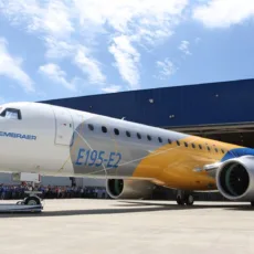 Embraer: as projeções para EMBR3 após maior nível de pedidos de aviões em 7 anos