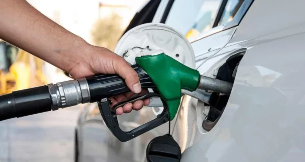 Mistura maior de etanol na gasolina avança em Brasília; confira como fica o biocombustível