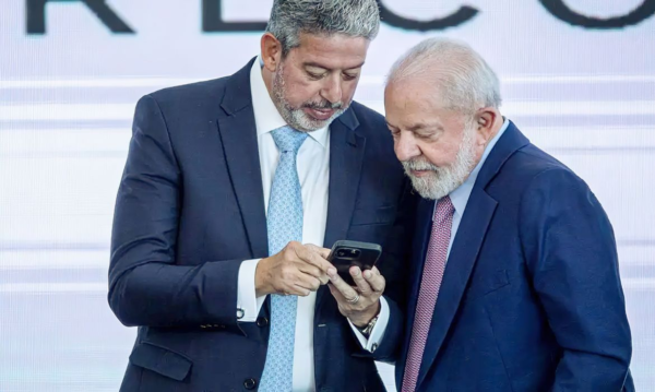 “É imprescindível que Lula se envolva mais”, diz Lira sobre articulação política