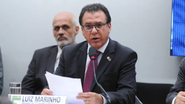 Marinho fala em fiscalizar empresas que não enviam relatório salarial