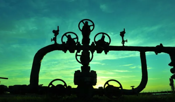 Petrobras e argentina Enarsa assinam acordo para estudar parcerias em gás natural