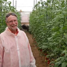 O cientista-empreendedor que “planta” no espaço as soluções para o agro na Terra