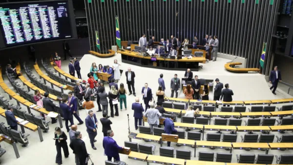Planalto bloqueia repasse de emendas de comissão ao Congresso