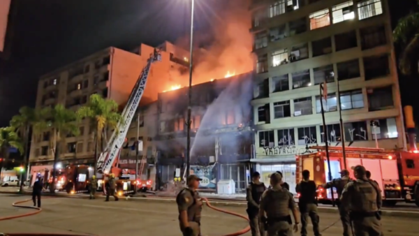 Lula lamenta incêndio que matou 10 em Porto Alegre: “Tristeza”