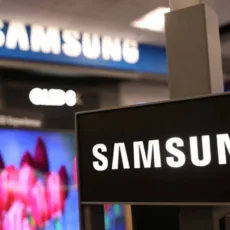 Samsung adota semana de trabalho de 6 dias, após maus resultados em 2023