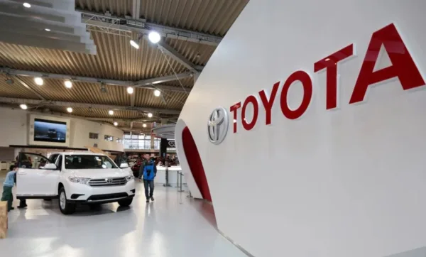 Toyota espera para 2026 um boom da tecnologia para veículos elétricos, diz analista