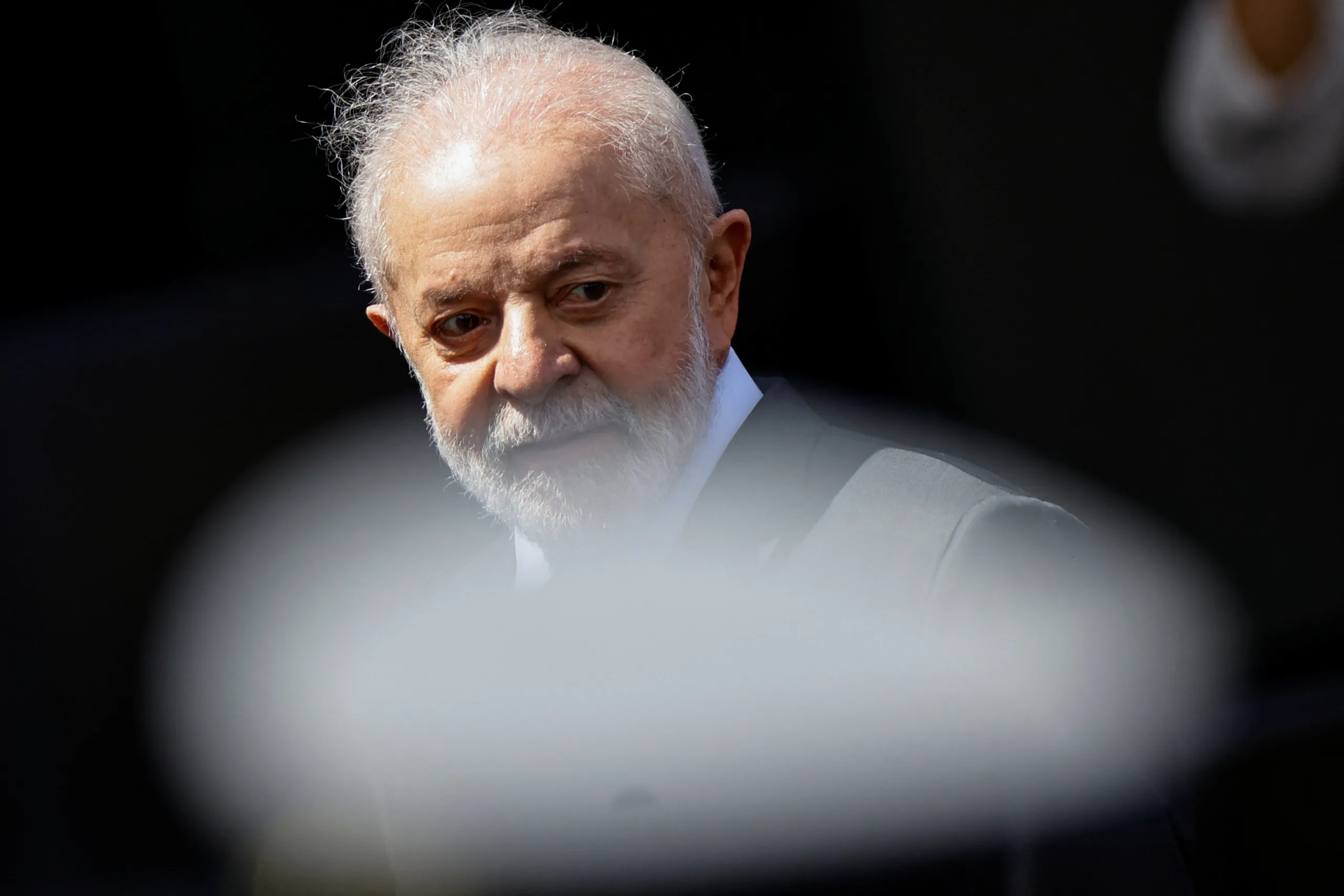 Mais da metade dos brasileiros diz que Lula não merece 2º mandato, aponta pesquisa