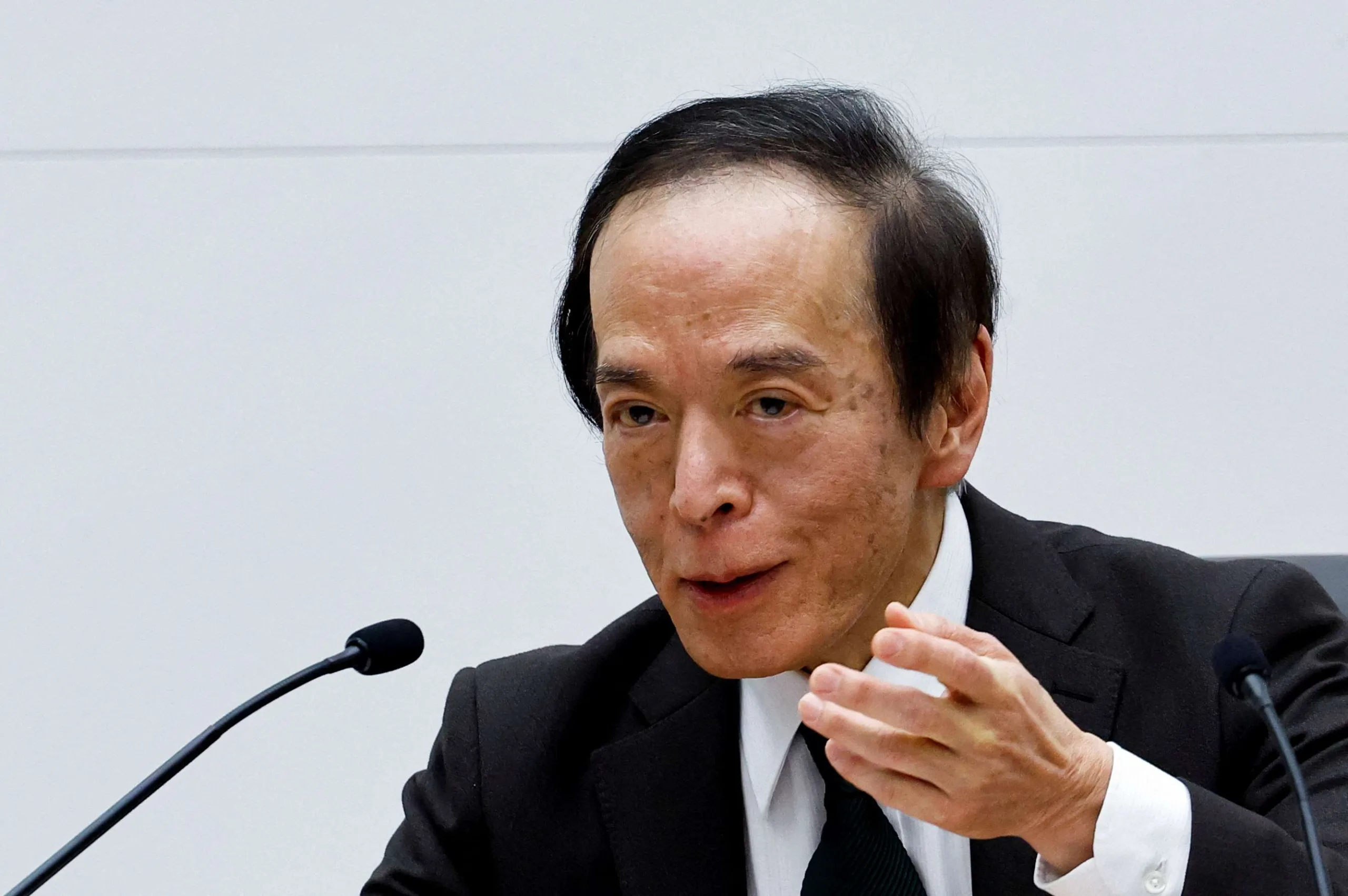 Japão está no caminho para recuperação apesar de PIB fraco, diz presidente do BC